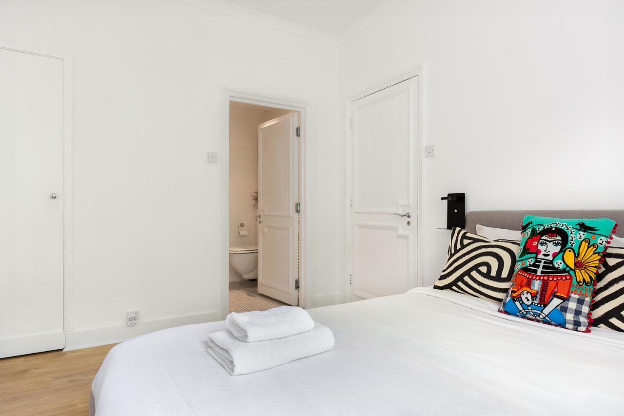 Beautiful 2 Bedrooms Apartment In Knightsbridge ロンドン エクステリア 写真