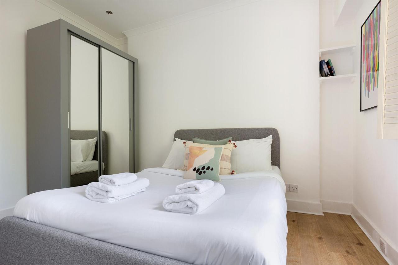 Beautiful 2 Bedrooms Apartment In Knightsbridge ロンドン エクステリア 写真